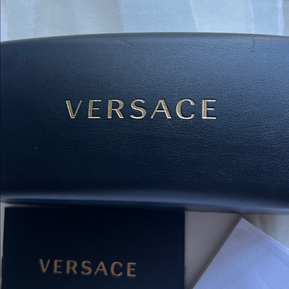 NWOT. Versace Black and Gold Sunglasses hard Case - Picture 2 of 8